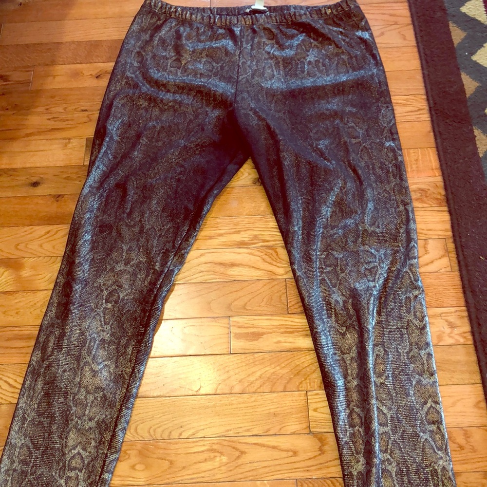 Large leggings